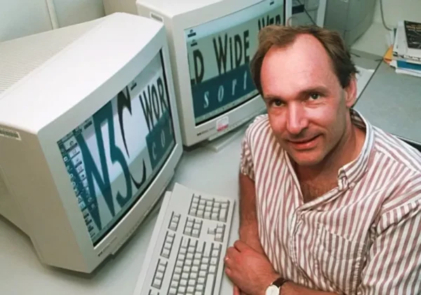 Tim Berners-Lee urges decentralized web to counter AI exploitation and ad-driven abuse – In-Depth…