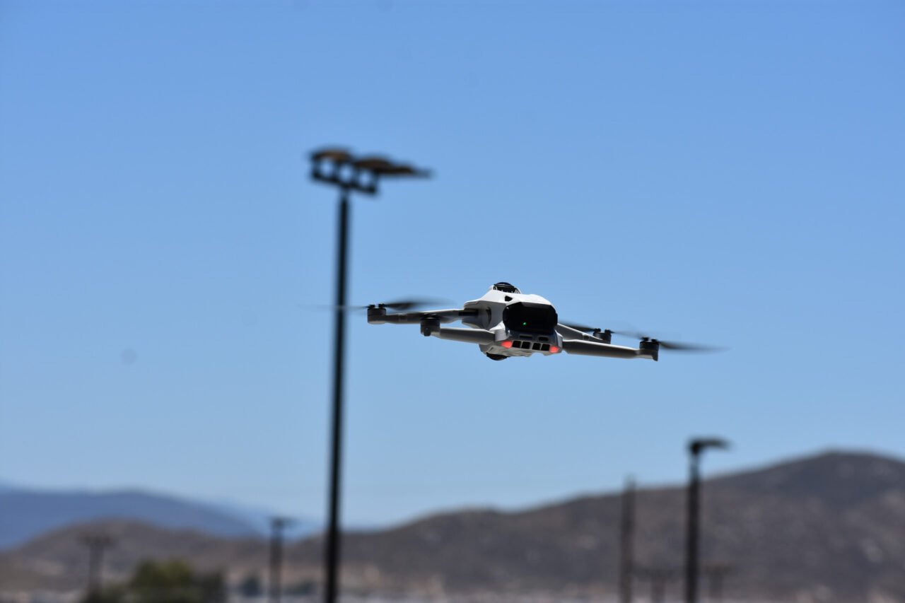 RetIl St或es 可能 So在 Use Dr在es 到 C有e Thieves