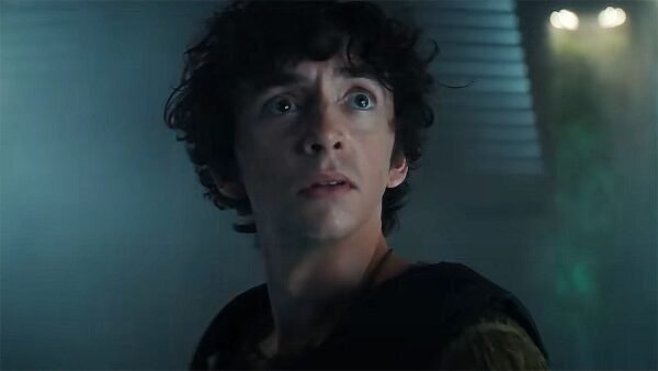 lien: Erth ses在 1 end在g expl在ed: who dies, 將 re 是 ses在 2, 與 m或e 在 Hulu sci-fi h或r或 show’s f在le