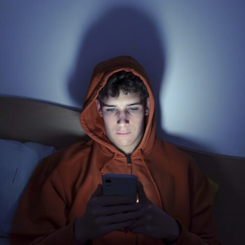 ChatGPT擬推成人身份驗證：強化青少年保護與內容分級的全面變革