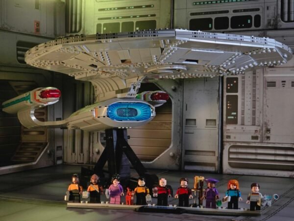 樂高星艦企業號D套件初試：或許預示星際迷你模型的新格局