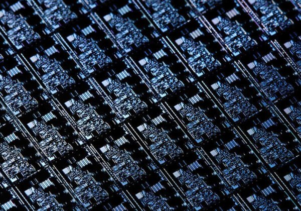 Samsung’s Ferroelectric NAND Breakthrough Could Slash Power Use by Up to 96%