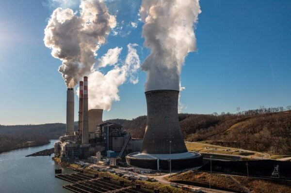 AI Keeps Coal on Life Support: A Practical Look at an Energy-Industry Paradox