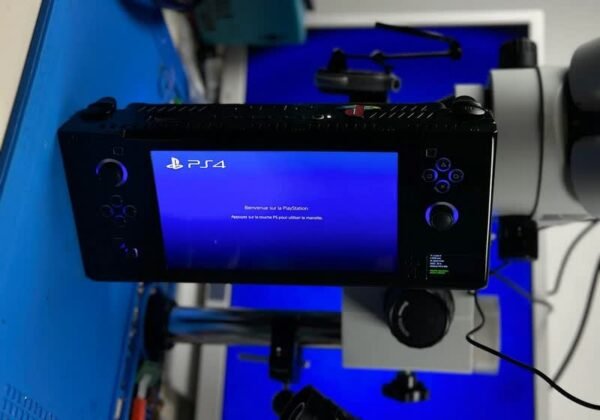 DIY PlayStation Handheld: A PS4 Slim Motherboard-Powered Portable with Native PS4 Compatibility