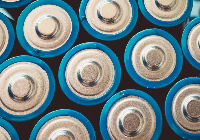 A Simple Chemical Trick Could Extend Lithium-Ion Battery Life Without Redesigning Cells