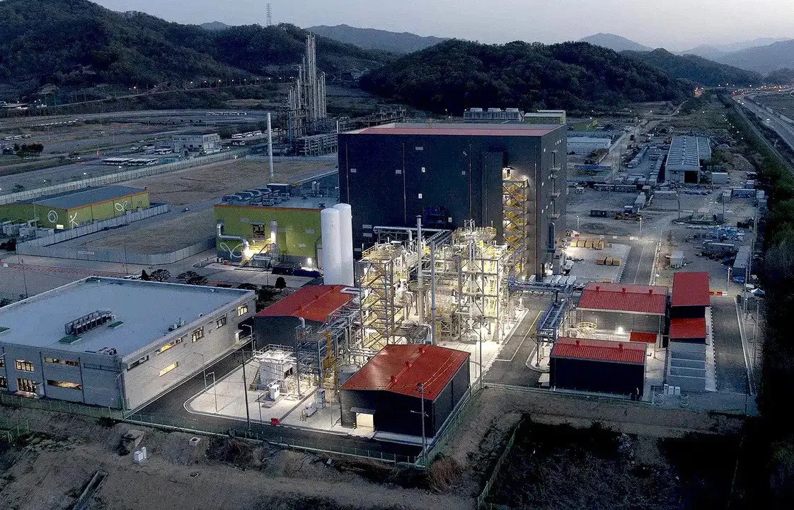 Group14 Furloughs Washington Workforce as Sila Nears Production Kickoff