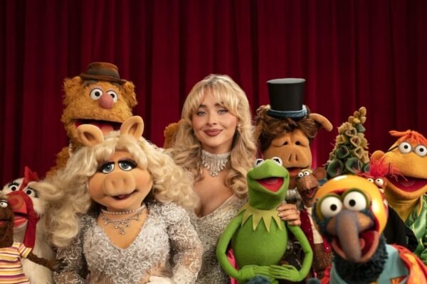 Sabrina Carpenter Joins The Muppet Show 50th Anniversary Celebration with a Gentle, Playful Trailer
