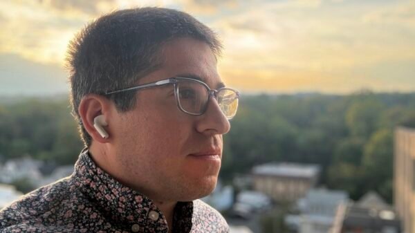 當前額頭點頭得以解放雙手──AirPods Pro 的頭部手勢控制究竟有多好