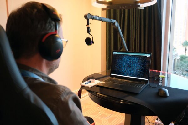 展望未來的腦機界面：CES 公司把大腦變成下一代運算核心