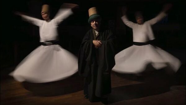 在低光環境中邁向極致技術：旅遊攝影師年度大獎2025得主與館內入選作品全覽