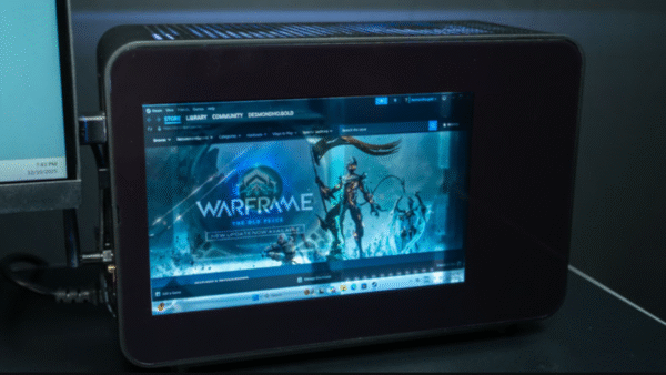 全球最快迷你電腦即將開啟眾籌倒數，還附透明觸控螢幕與可升級硬體