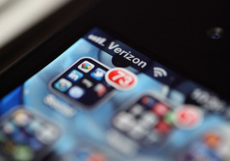 Verizon Delays Unlocks When Paying Off Phone Installments Online