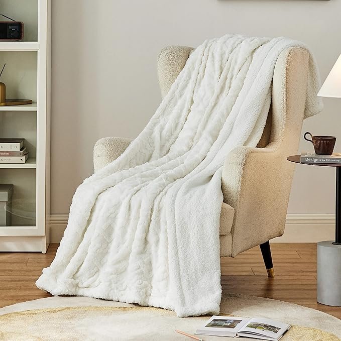 10 Cozy Valentine’s Day Gifts for Women She’ll Actually Love