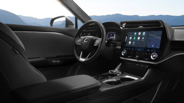 雷克薩斯 RZ 電動SUV 搭載 VPI 黑膠轉盤成話題，價值竟是車價的兩倍