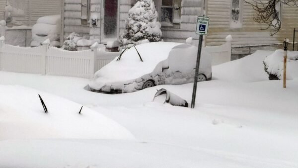 用 iPhone 測量 2026 年暴風雪的見證：告別木尺的測量方式