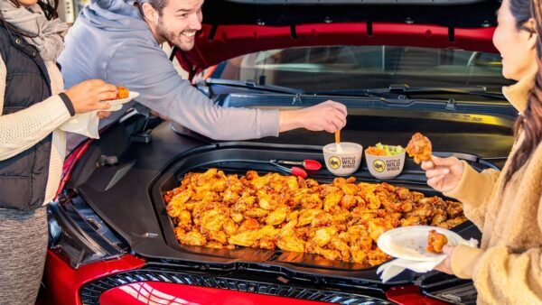 福特為2026年野馬 Mach-E 增設前置置物箱需額外付費引發爭議