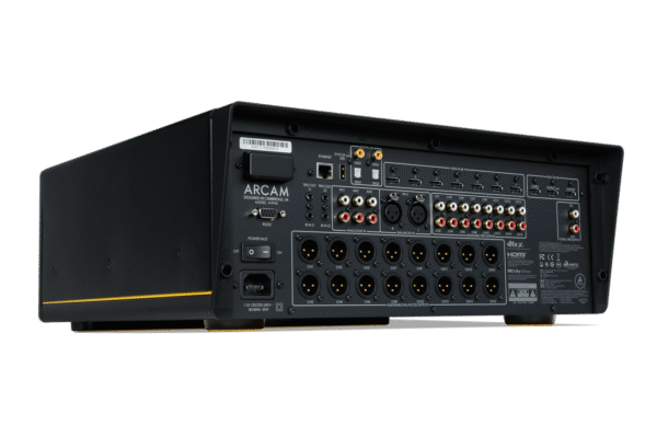 ARCAM 全新 Radia 系列於 ISE 2026 推出新 AVA、功放與前級機種