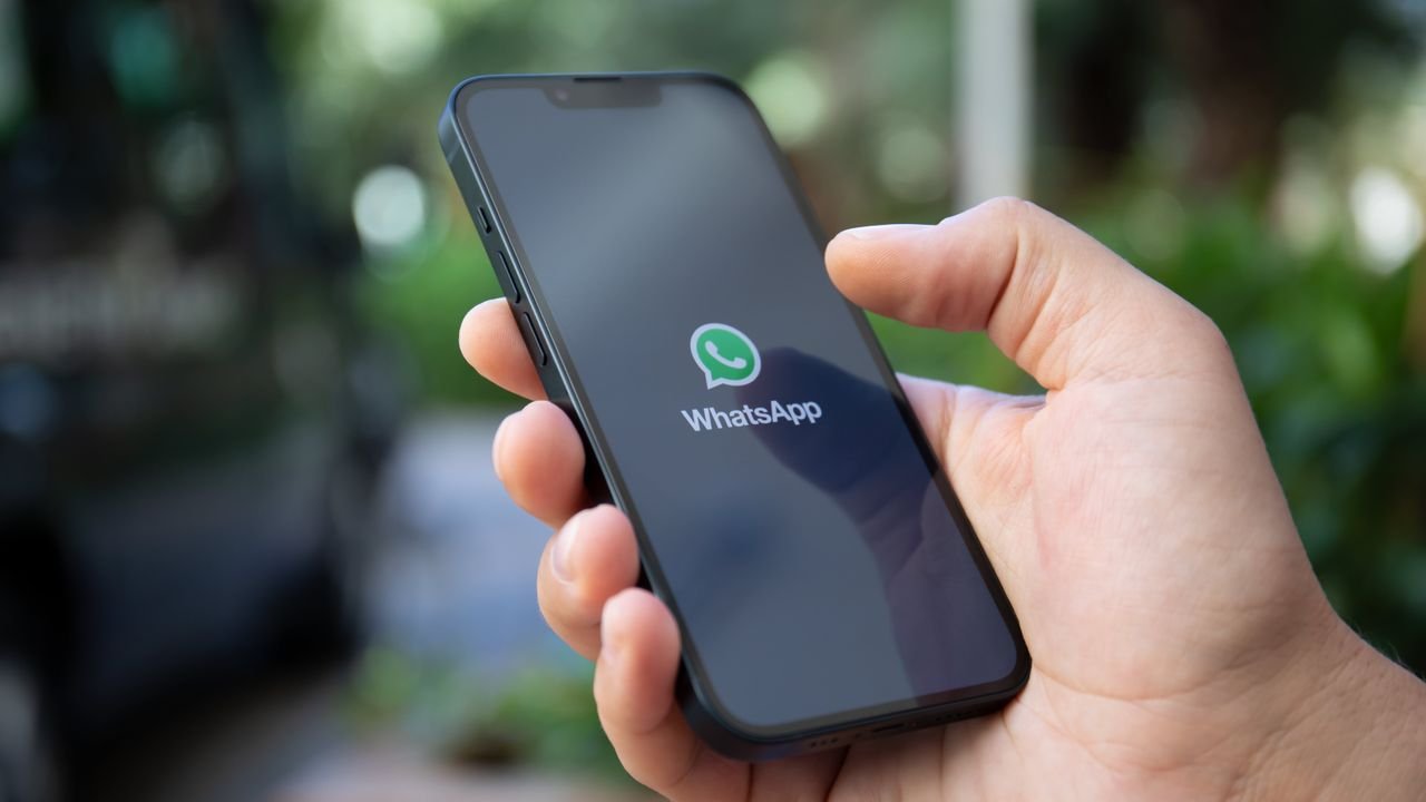 WhatsApp 可能加入類似 Reddit 的劇透隱藏功能,讓你不必因追劇落後而躲避群聊