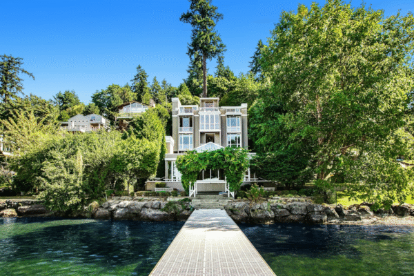 New Hacker House in Seattle Area Brings Startup Founders Together Under One Creative Roof