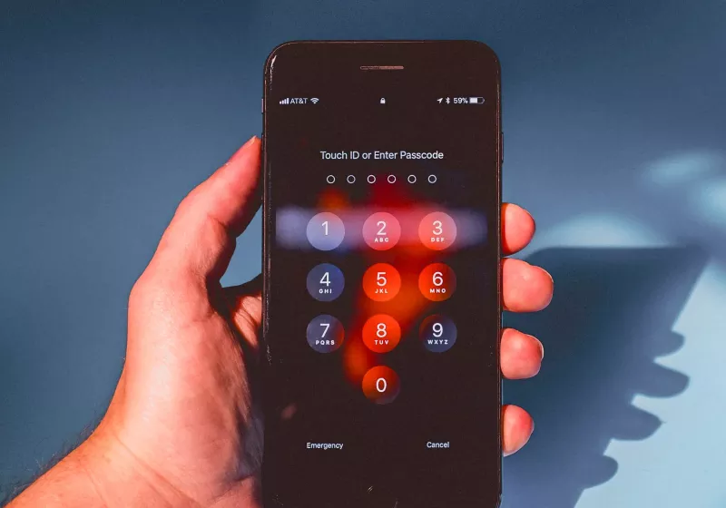 Leaked Government-Grade iPhone Hacking Tools Now Being Used to Steal Crypto and Data from Users