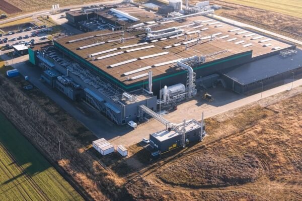 US Data Centers Could Use Water at the Scale of New York City by 2030, Study Finds