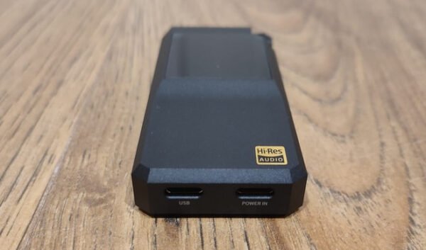 機身小巧的高階晶片與平衡輸出：FiiO BTR17 的現代實力與定位