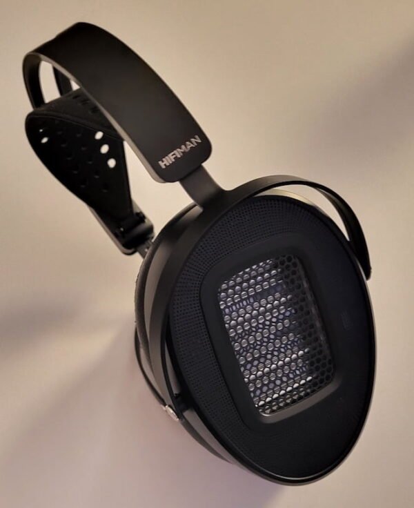 無線平面耳機新高度：Arya WiFi 與 HE1000 WiFi 能否成為發燒友的長線選擇