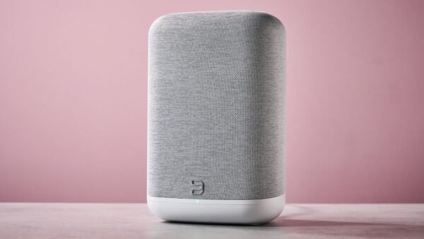 極緻聲場的無線喇叭：空間感卓越卻在低頻表現失常