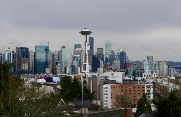 Seattle Tech Leaders Argue Income Tax Proposal Could Undermine Region’s AI Innovation