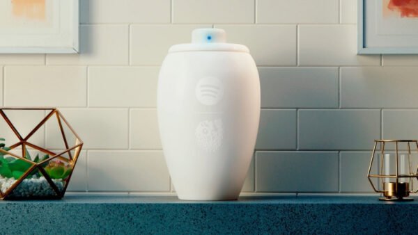 Spotify 與液體死亡公司聯手推出永恆播放清單瓮，讓音樂伴你長存